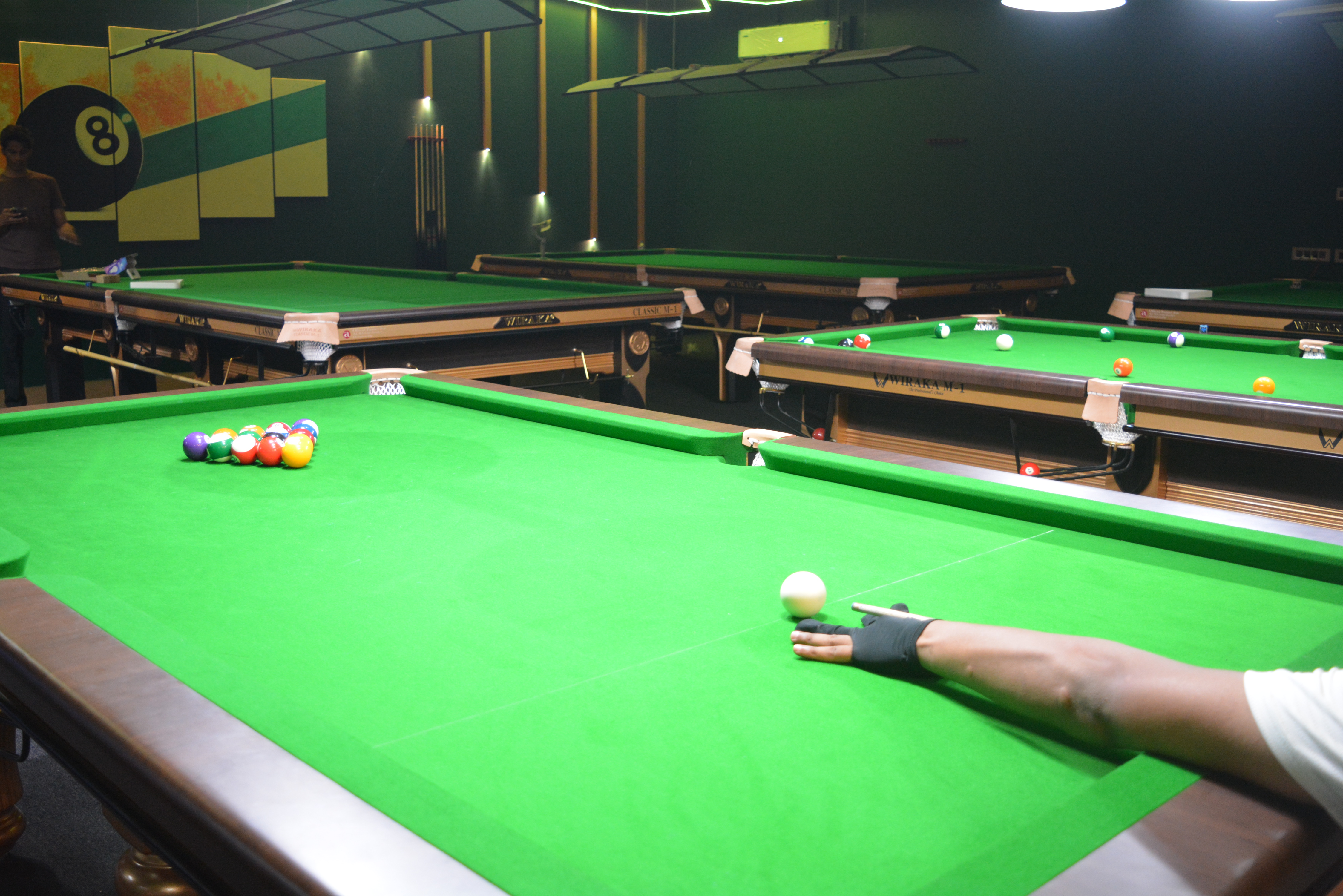 Pool lounge ambiance